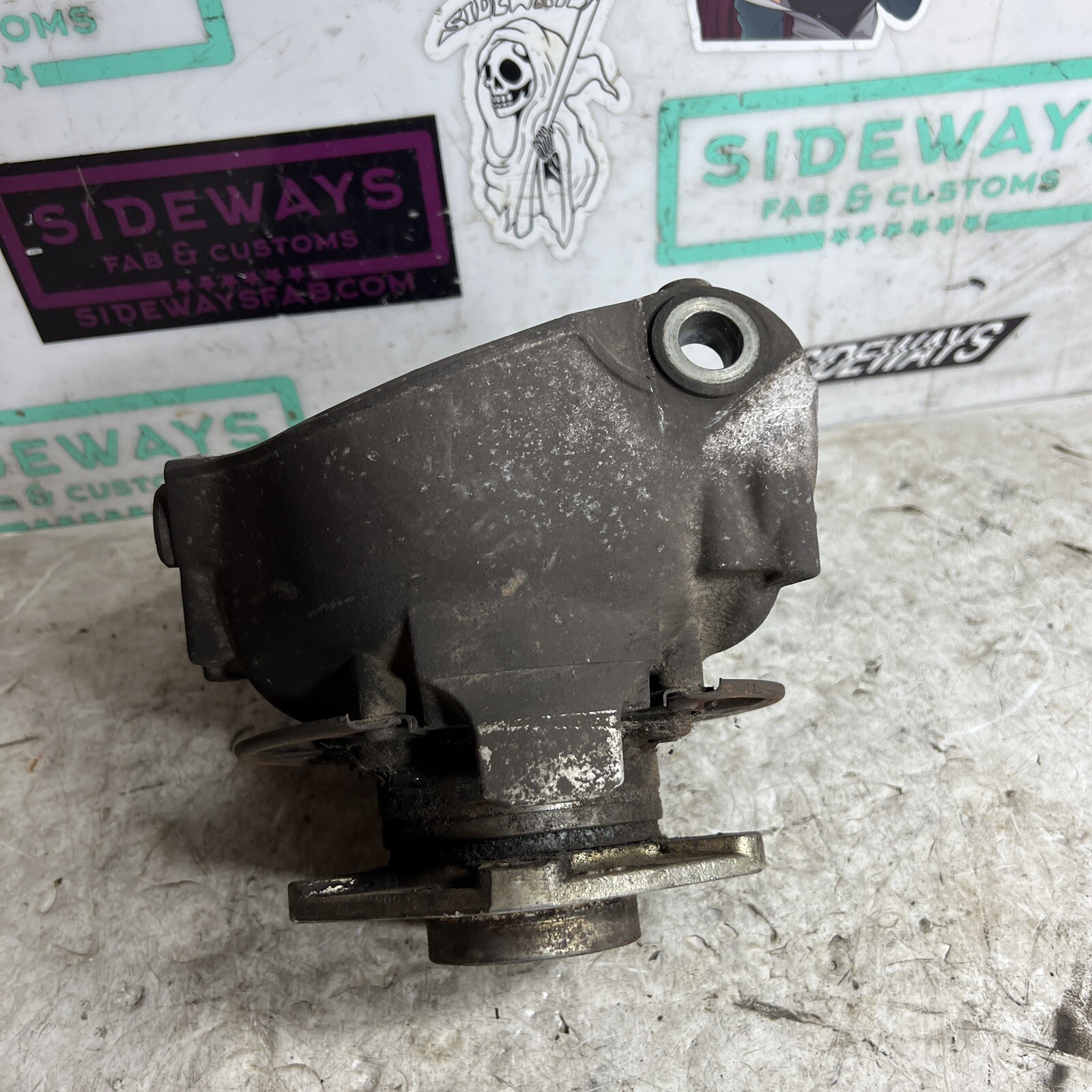 03-08 Maserati Quattroporte Right Rear Suspension Upright Knuckle Spindle M139