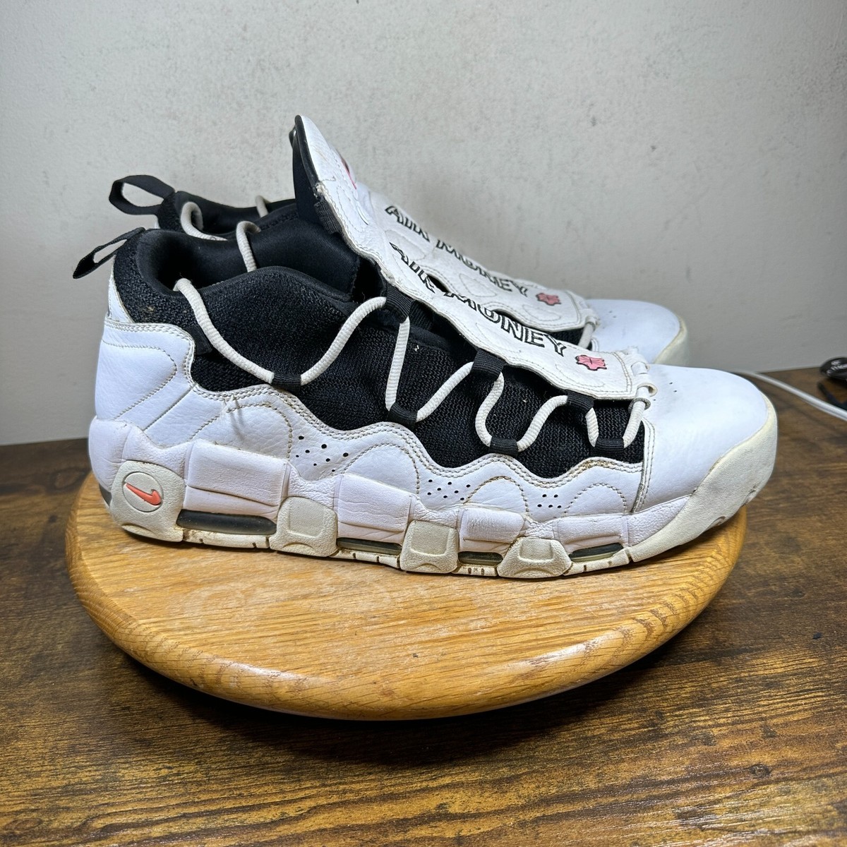 【新品】希少　NIKE AIR MORE MONEY スニーカー AJ2998 Nike Air More Money 'Olive' AJ2998-200 Men's 10.5 | eBay