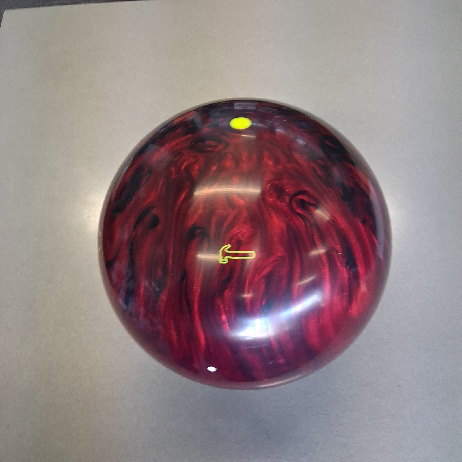 Hammer Black Widow 2.0 Hybrid  bowling ball 13 LB    new in box    #101