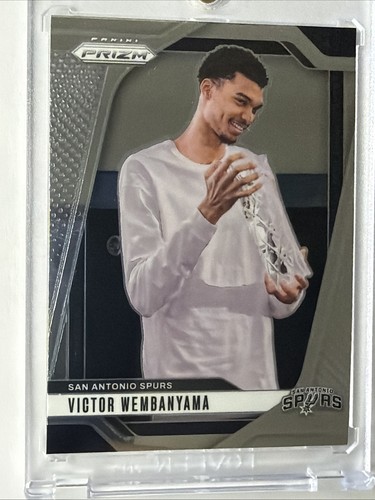 RARE SSP PHOTO VARIATION 2024-25 PANINI PRIZM VICTOR WEMBANYAMA #172 SPURS