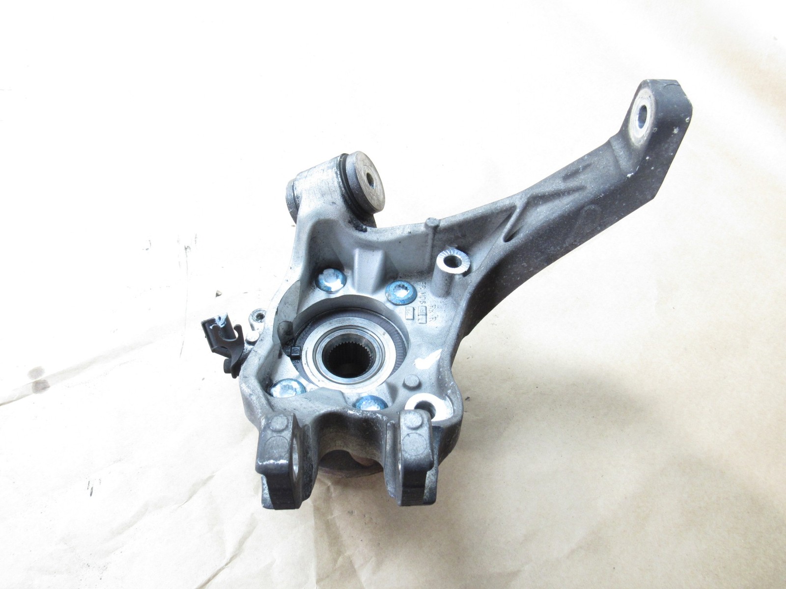 Bentley Continental GT 2012 6.0L AWD Rear Left Spindle Knuckle Hub 11-18 ;#3