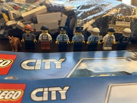 LEGO City: Police Station (60141)