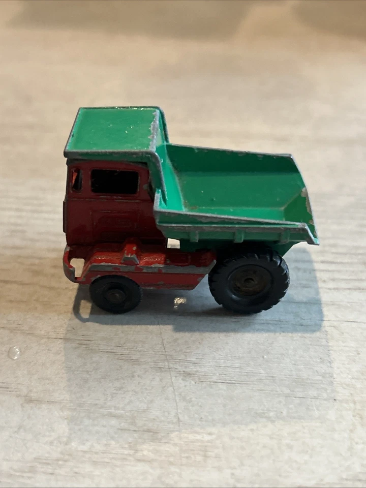 Vintage Diecast Lesney MATCHBOX Muir Hill Dumper No.2 - Image 2 of 4