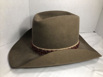 Biltmore Western Silver Buckle Brown Felt Hat with Feathers  display picture 3