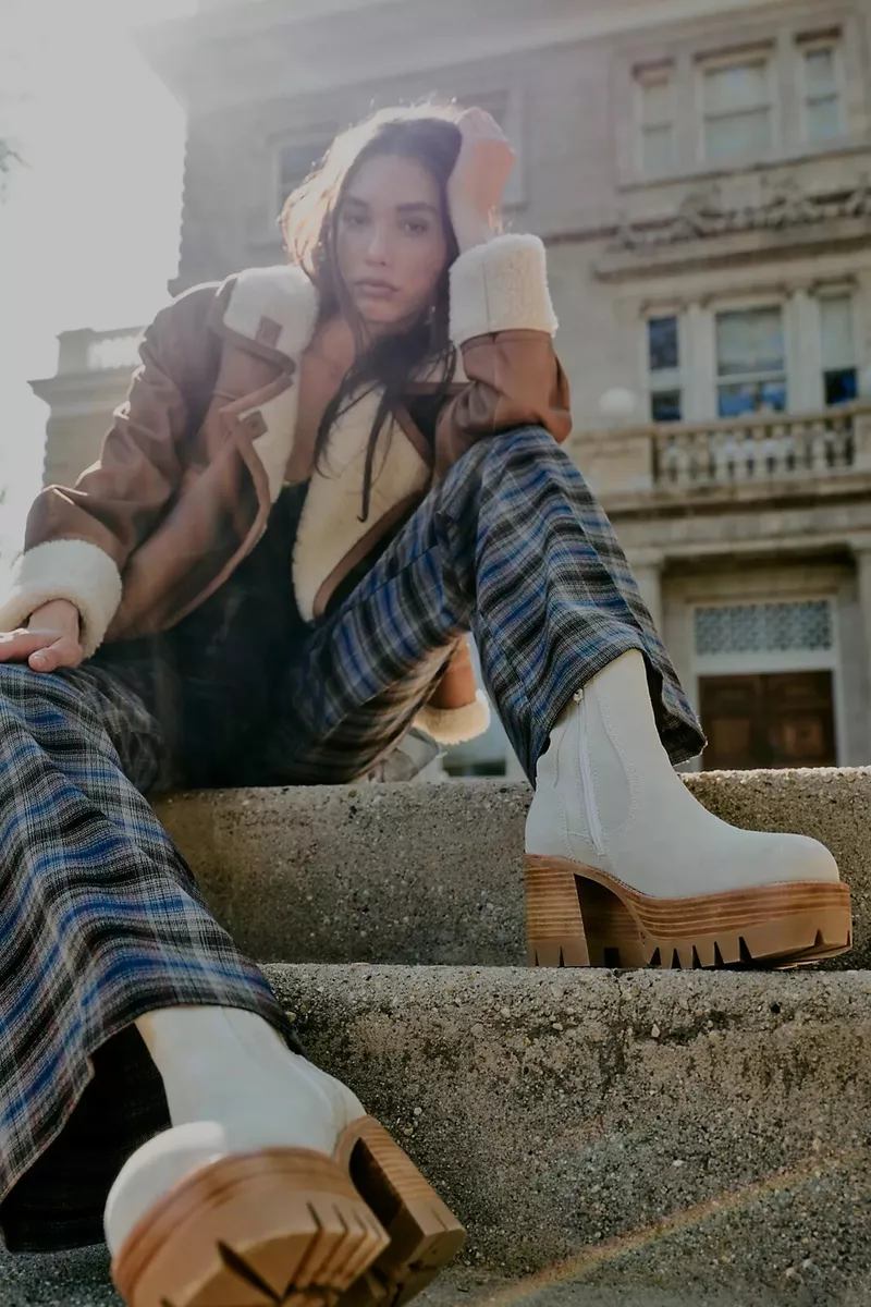Jeffrey campbell platform ankle clearance boots