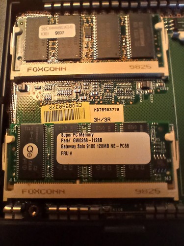 Gateway SOLO 9100 E7.5/HRLB Part 3500437 Cowprint 14" Laptop Computer FOR PARTS - Picture 10 of 18