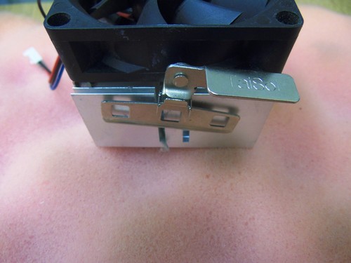 Disipador térmico y ventilador de refrigeración TaiSol AMD Socket 939 CEK816181D6 89 vatios - Imagen 4 de 7