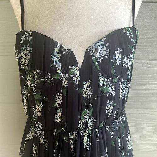 Sau Lee “Georgina” Gown - Picture 4 of 14