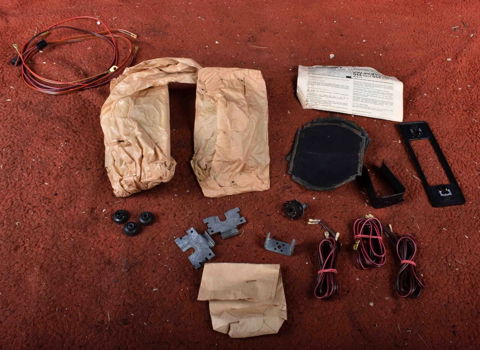 Porsche 914 1975/76 Blaupunkt Radio Installation Kit Original NIB NOS for Stereo - Image 2 of 4