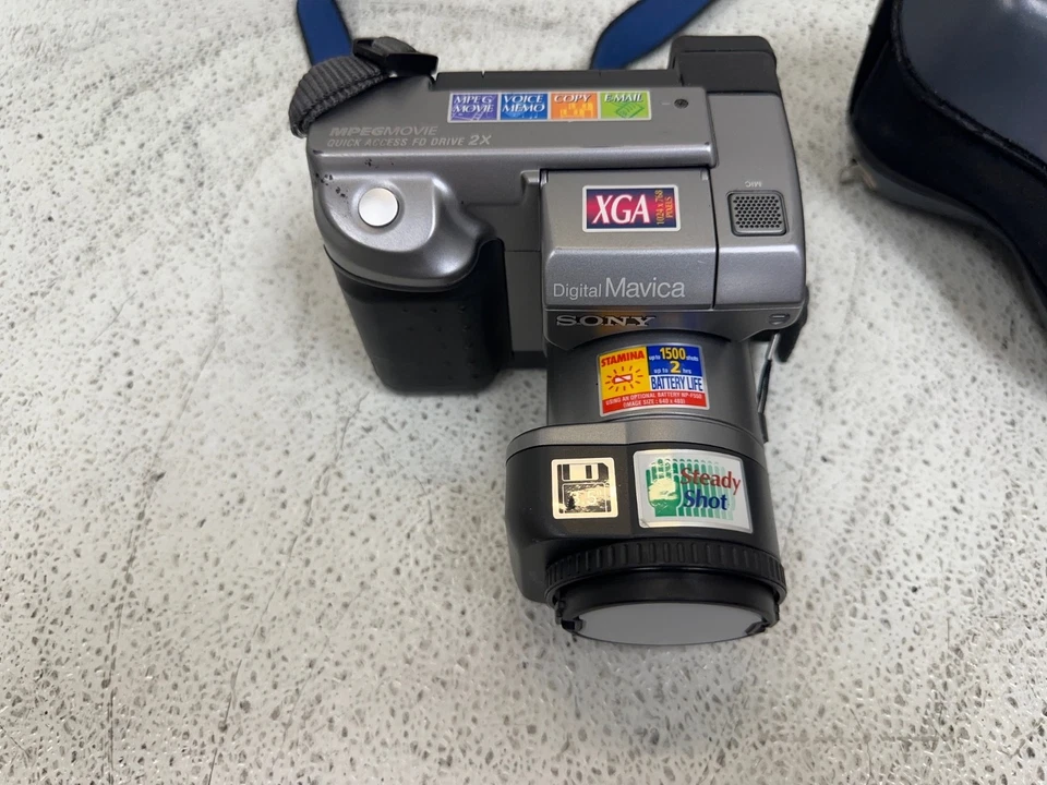 Sony Mavica MVC-FD91 Digital Still Camera Floppy Disk 14x Optical Zoom - Image 3 of 4