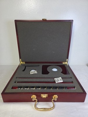 Putter Golf 7 pc. Travel Briefcase Set in Cherry Wood Case Office Putt Putt