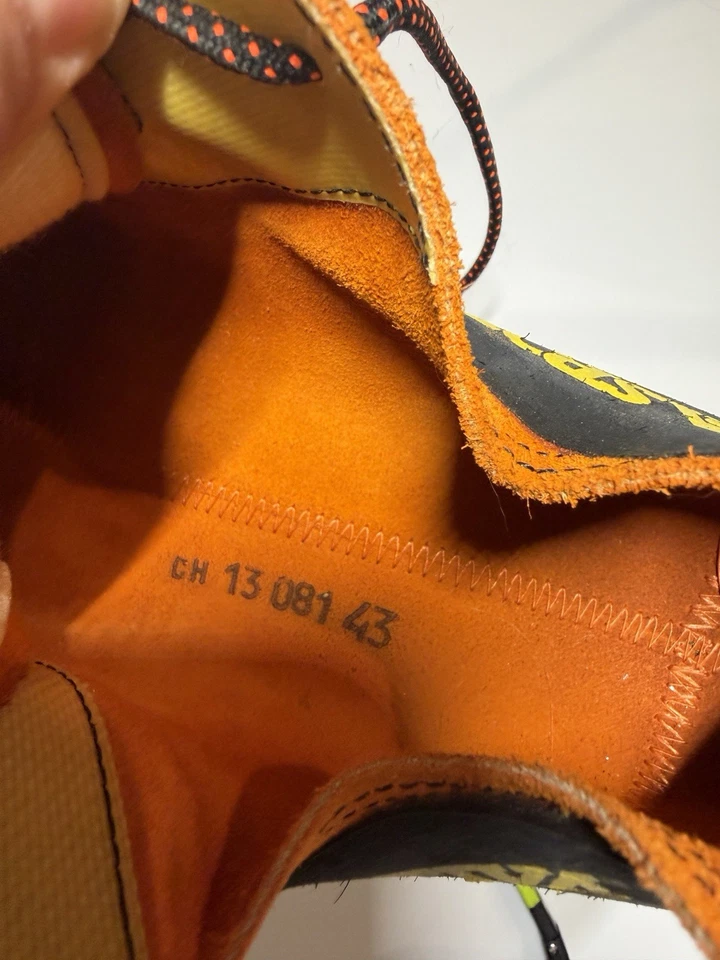 La Sportiva Men's Climbing Shoes EU 43 USED Blck/Orange - Image 3 of 3