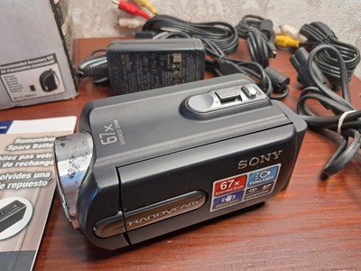 Sony DCR-SR21 PAL Silver 67X Optical Zoom 80GB HDD Handycam