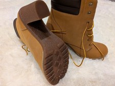Preços baixos em Timberland Brown High Inch Heel Height