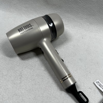 Hot Tools Professional Hair Dryer With 2  Speed and  3 Temperatures Lightly Used