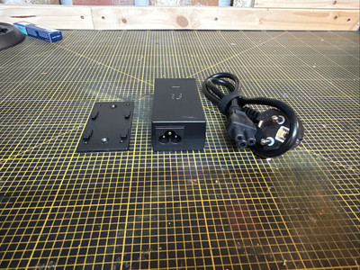 Ubiquiti POE-24-12W-G Switching Gigabit Power Supply black UBNT