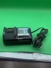 Makita 10.8 12V Li-Ion Battery Charger DC10WD Tested And Working