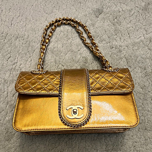 EUC Chanel Patent Leather Gold Madison Flap Bag Medium 