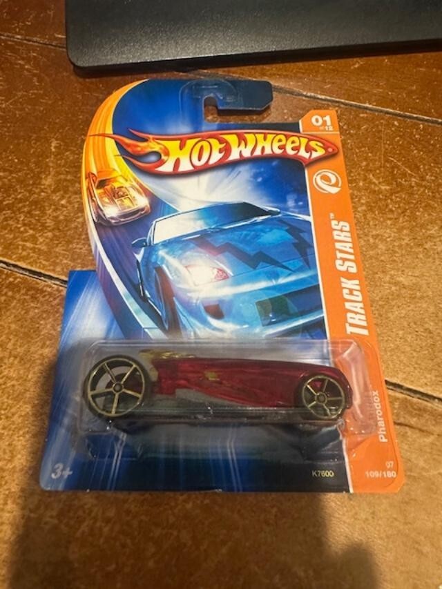 2007 Hot Wheels Track Stars Pharodox #109