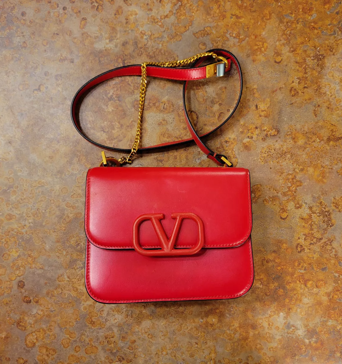 VALENTINO GARAVANI: VSling leather bag - Red