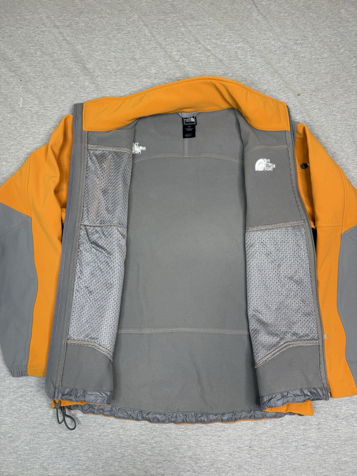 The North Face Apex Bionic Softshell Full Zip Jac… - image 7