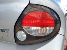 2000-2001 Nissan Maxima Se Rear Rh Tail Light Assembly Scuffcrack