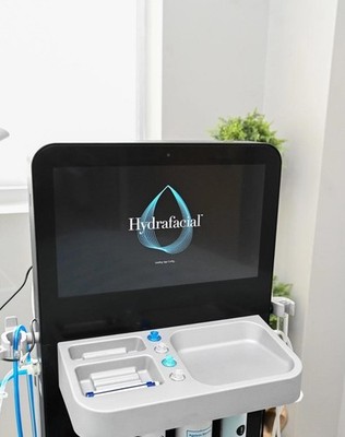 Hydrafacial Syndeo System   Excellent Condition   Ready for Immediate Use