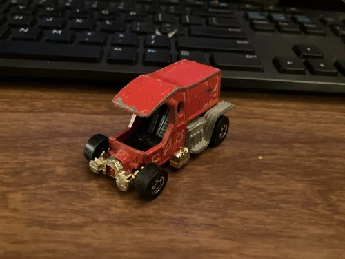 Vintage 1976 Hot Wheels T-Totaller Express Red Blackwall Hong Kong Diecast Truck