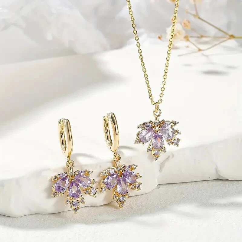 Conjunto de collar y pendientes de amatista púrpura creados en laboratorio de pera enchapados en oro amarillo de 14 k Foto 3 de 4