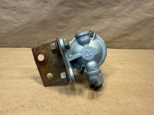 Jaguar XKE E-Type XK150 Mk X XJ6 Glass Bowl Fuel Filter OEM C13681 - Picture 6 of 7