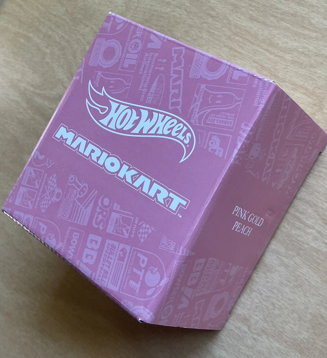 Mattel Hot Wheels Mario Kart Pink Gold Princess Peach SDCC 2022 Exclusive