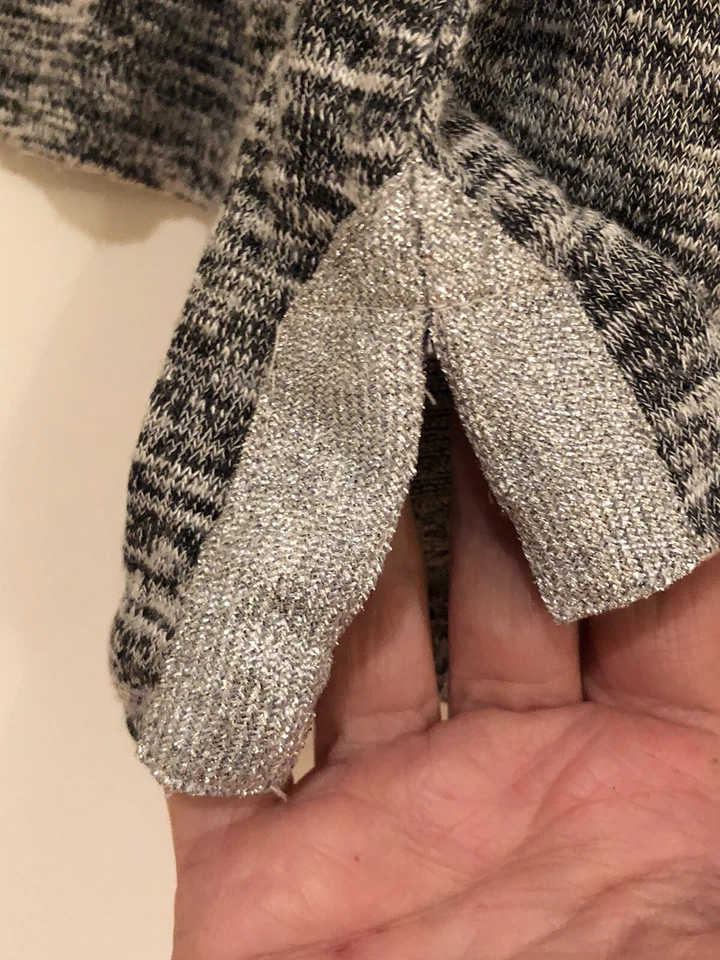 Crewcuts 女孩柔软粘纤混纺日常套衫毛衣,尺寸 10 二手状况完好 — 第 2/4 张图片