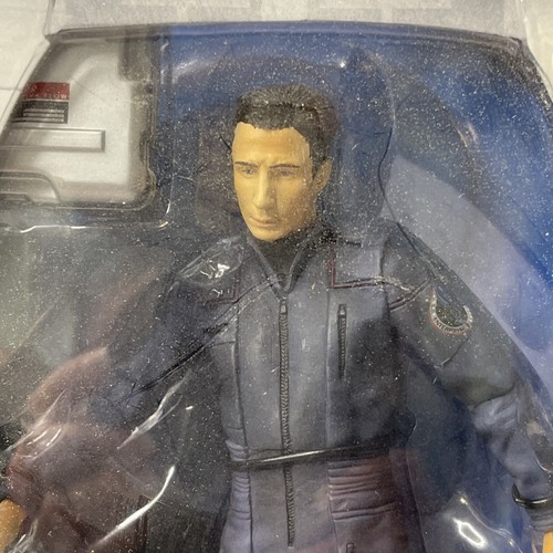 LT MALCOLM REED STAR TREK ENTERPRISE BROKEN BOW FIGURE ART ASYLUM! #85200 - Picture 5 of 17