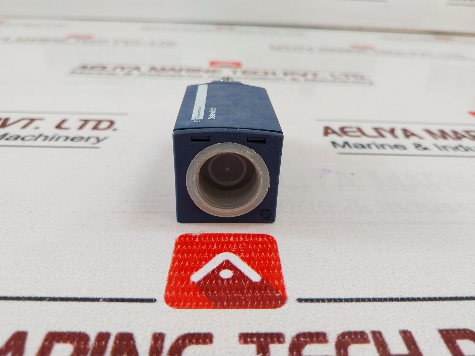 Telemecanique XCKN2110P20 Osiswitch Limit Switch 10A | eBay