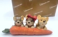 ROMAN INC VERY MERRY MICE WITH CARROT FIGURINE #77168 IN ORIGINAL BOX