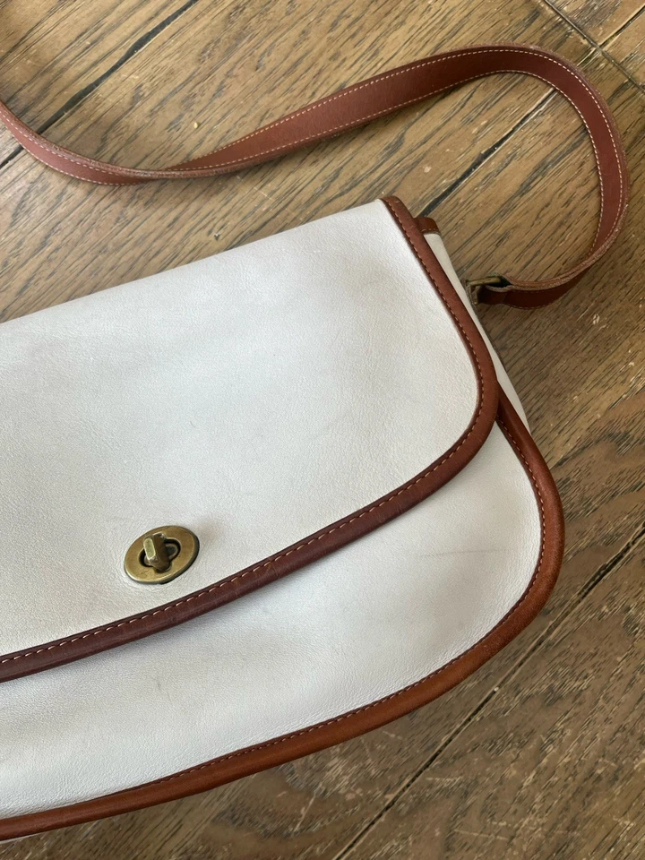 Bolso Bandolera Coach Vintage Cuero Penny Bolsillo Blanco Marrón EE. UU. Foto 4 de 4
