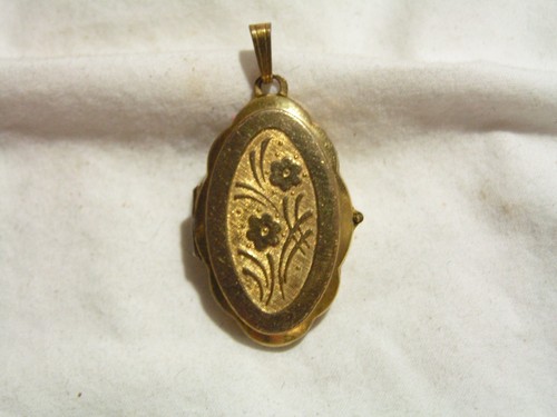 ...Vintage/Antique K&L 14K Rolled Gold Flowers Design Locket Pendant... - Picture 3 of 8