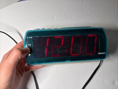 VTG Advance Digital Alarm Clock Teal Snooze Dimmer Big Numbers Model 4022 Tested