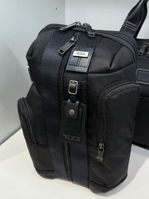 h*o様 TUMI 2223404CHRO Higgings Slinger NEW Tumi Fremont HIGGINS 14.5” Sling Bag Backpack - SOLID BLACK | eBay