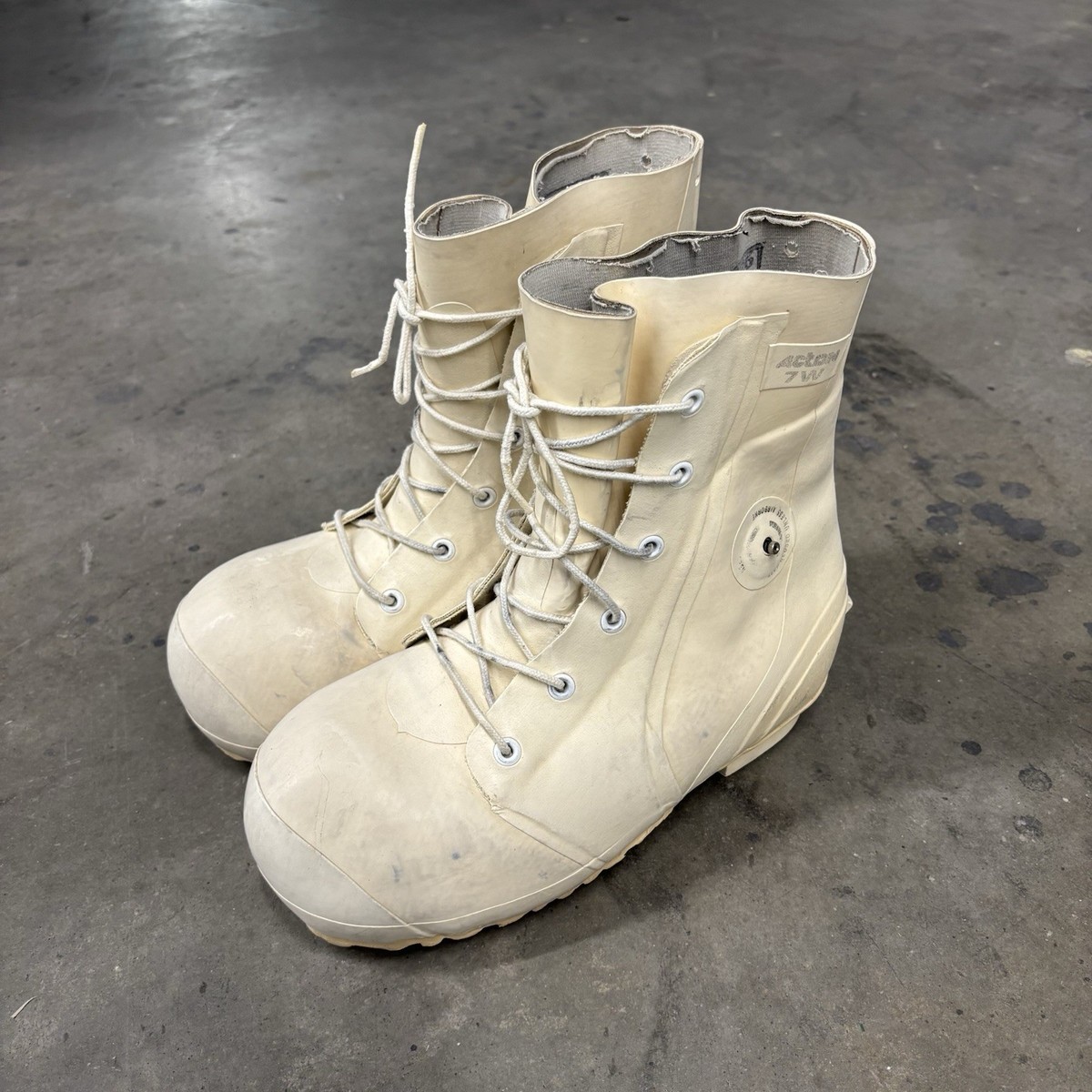 Vintage Acton Military Extreme Cold Weather Bunny Mickey White