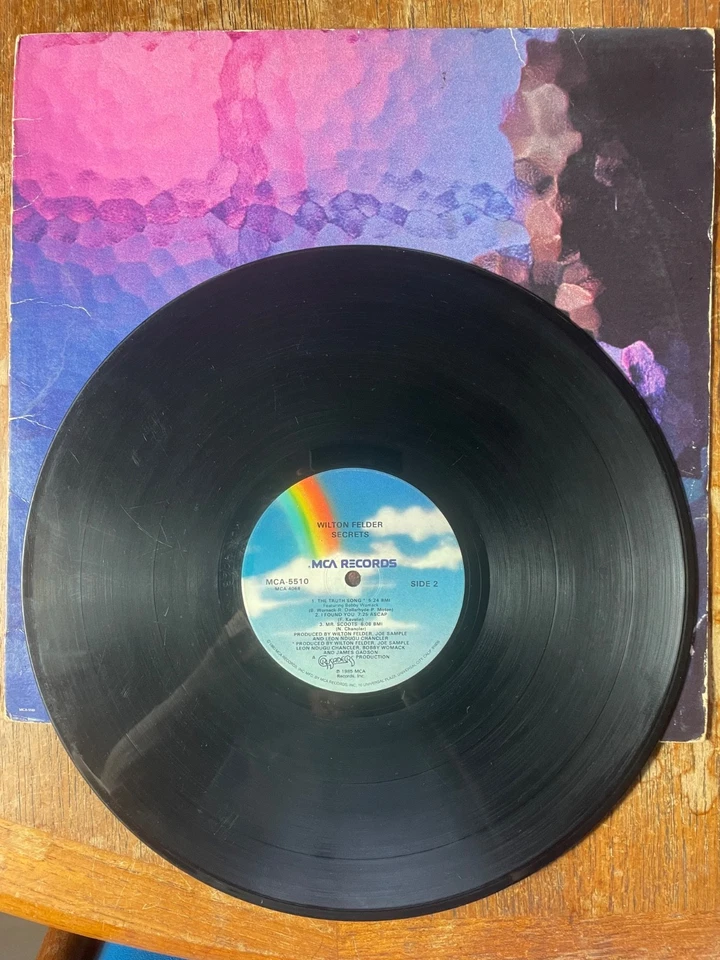 Wilton Felder Featuring Bobby Womack Introducing Alltrinna Grayson – Secrets LP - Image 4 of 4