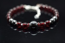 Pulsera con granate natural y hematita