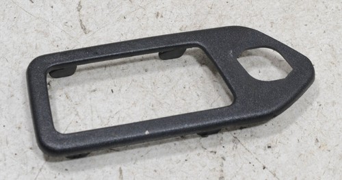 VW Passat 35i Limo Bj 88 Abdeckung Blende Rahmen Tür Griff hi LINKS 101070-F328