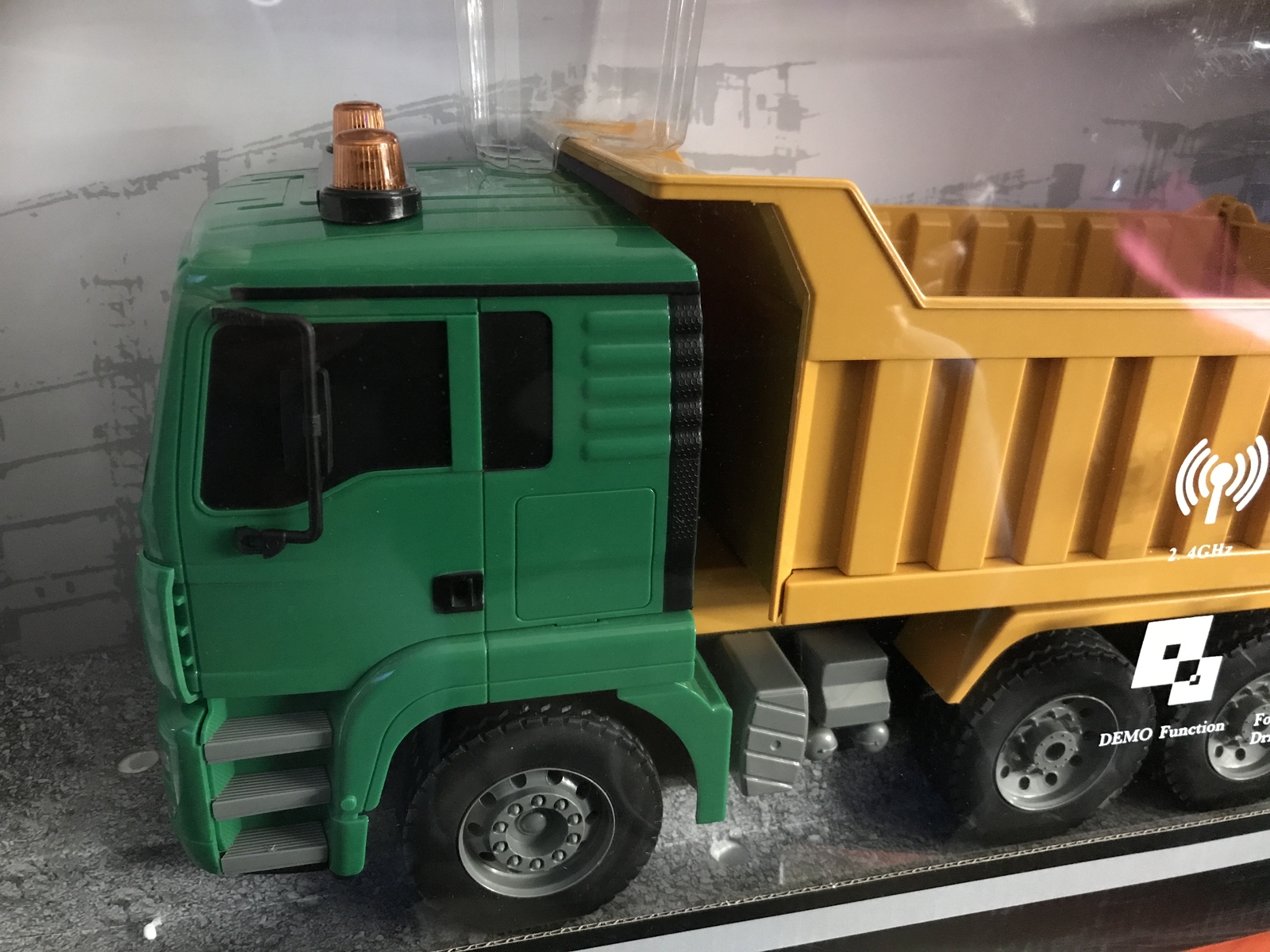 double e dump truck