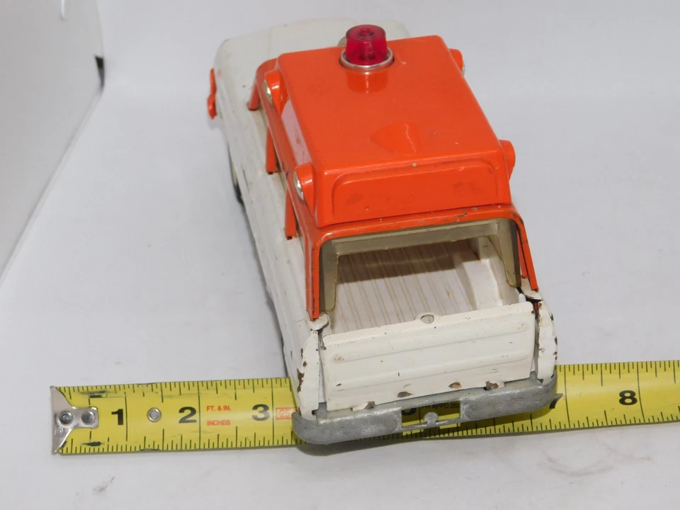 Ambulancia Jeep Wagoneer Tonka de colección 9" de largo acero prensado años 70 Foto 4 de 4