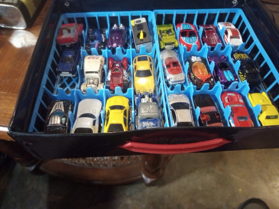 Vintage Fast Lane 1990 48 Car Carry Case Hot Wheels Full Of Muscle Cars