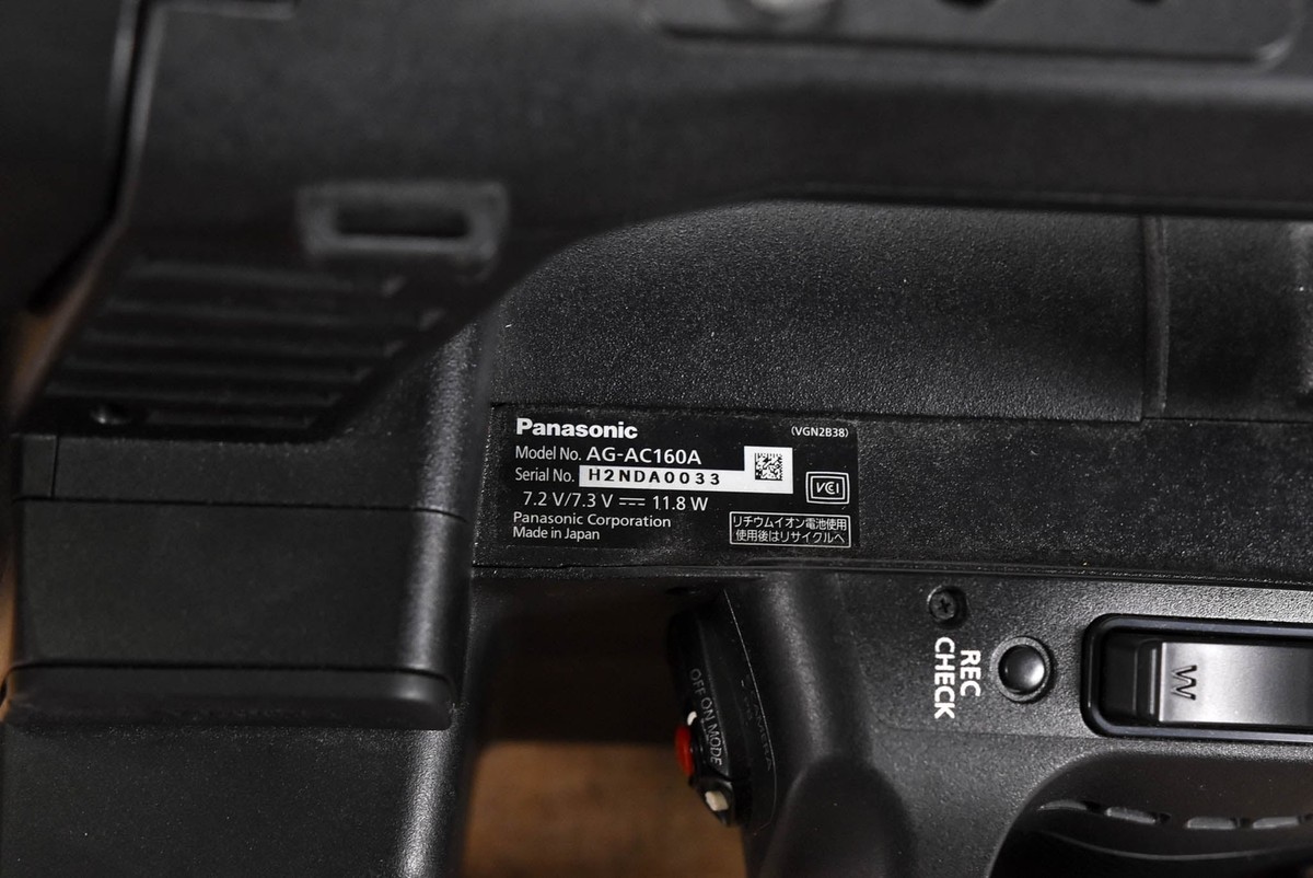 Panasonic ag ac160a 付属品有り　若干の難あり Amazon.com : Panasonic AG-AC160 AVCCAM HD Camcorder – 22x Zoom