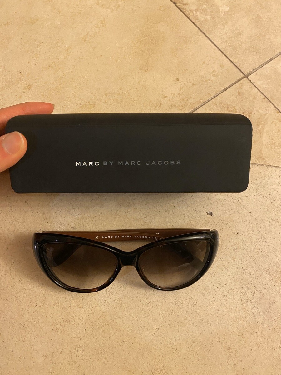Marc Jacobs Tortoise Cat Eye Sunglasses Logo Hardware + Case Chic Statement Untitled_350x_crop_center.jpg?  main image 2