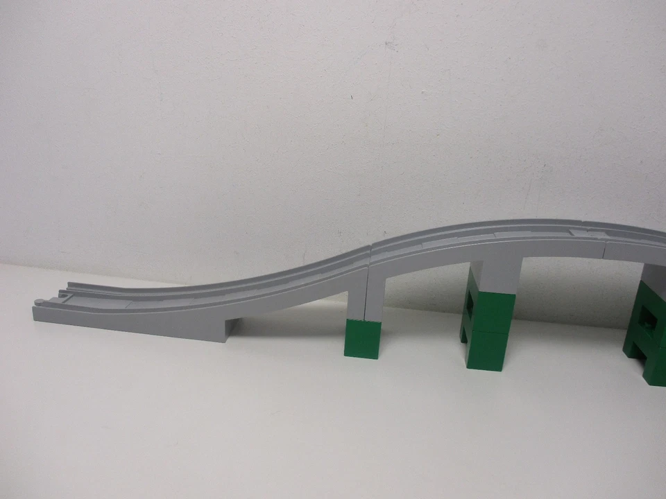 LEGO Duplo rails de chemin de fer / voies pont gris clair - Photo 3/3