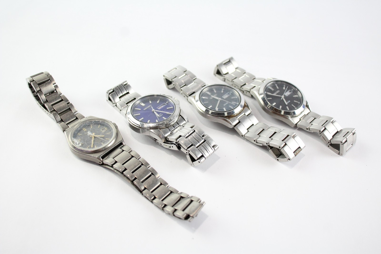Watches Quartz Seiko Solar UNTESTED x 4 Assorted - vintagewatches.pk